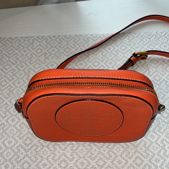 Tory Burch Logo Crossbody Purse - Picture 7 of 15